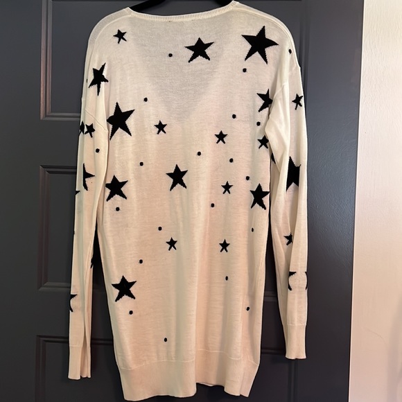 Baukjen Star Sweater - Picture 5 of 5